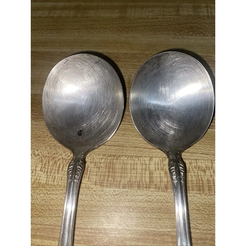 Set Of 2 National Double Tested Silverplated Queen Elizabeth Round Spoons